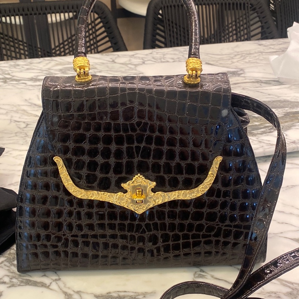 Ann Turk gold and brown purse